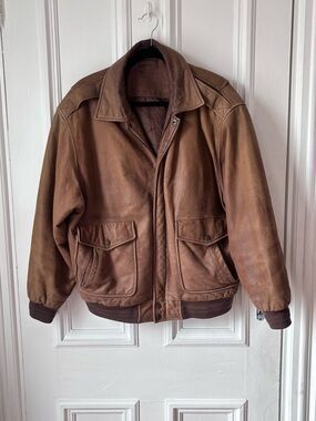 Vintage 80’s Roundtree & Yorke Brown Genuine Leather Zip Front Bomber Jacket